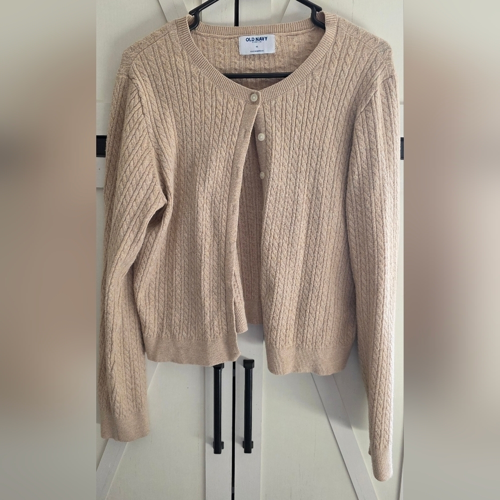 Old Navy Beige Cable Knit Sweater